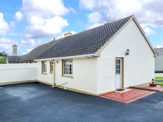 Village Cottage Dunkineely エクステリア 写真